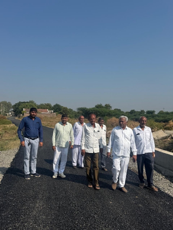 મુલાકાત લેતા ધારાસભ્ય મુલાકાત લેતા ધારાસભ્ય