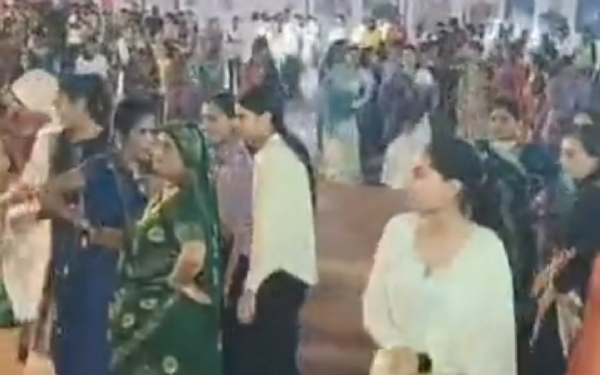 પાટણમાં શરદ પૂનમે ક્ષત્રિય ઠાકોર સમાજના મહારાસગરબા યોજાયા, અલ્પેશ ઠાકોર અને ચંદનજી ઠાકોર રહ્યા ઉપસ્થિત