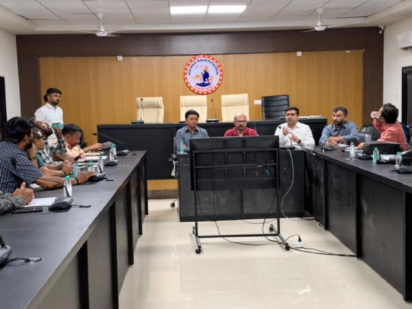 મહાનગરપાલિકાની  વિકાસ  યોજનાને  મંજુરી  મળતા  પ્રેસ  કોન્ફરન્સમાં  માહિતી  અપાઇ.