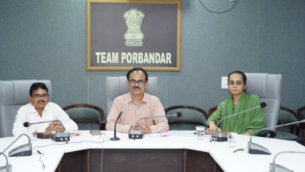 પોરબંદર  જિલ્લા  કલેક્ટર  કચેરી  ખાતે  જિલ્લા પાણી  સમિતિની  બેઠક  યોજાઈ.