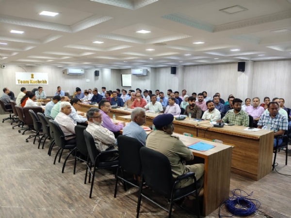 આરોગ્યલક્ષી સમિતિઓની કામગીરીની સમીક્ષા