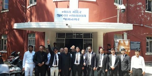 ગુજરાત ભાડા અધિનિયમ-2026 અંગે વકીલોનો રાજ્યવ્યાપી વિરોધ : જામનગરમાં કોર્ટ કામગીરીનો બહિષ્કાર