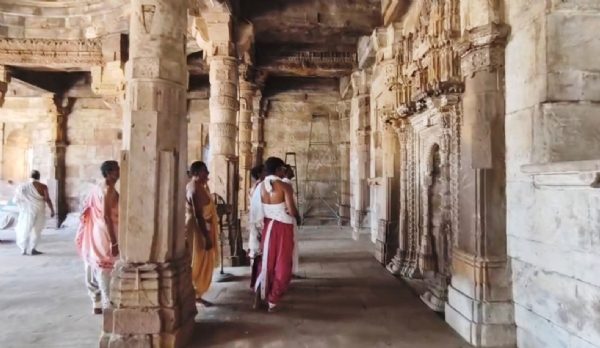 જૈન બંધુઓની ભરૂચ સમળી જૈન મંદિર મુલાકાત ધાર્મિક અને સામાજિક ચર્ચાઓ તેજ