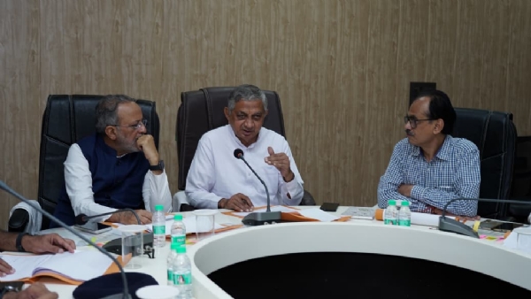 પોરબંદર  જિલ્લામાં  31 ઓક્ટોબરના  રોજ  યોજાનારા  રાષ્ટ્રીય   એકતા  દિવસના  કાર્યક્રમોના  આયોજન  અંગે  સમીક્ષા  બેઠક  યોજાઈ.