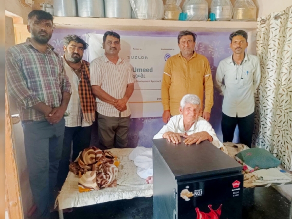 આટા ચક્કીનો વિતરણ કરવામાં આવ્યું આટા ચક્કીનો વિતરણ કરવામાં આવ્યું