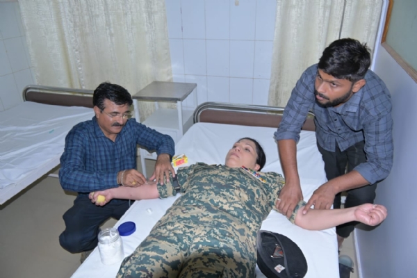ભુજ ખાતે રક્તદાન શિબિર યોજાઈ