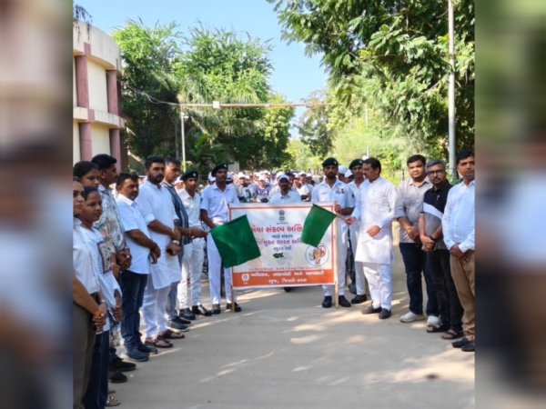 ભુજમાં બાઇક રેલી યોજાઈ