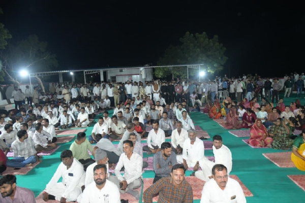 રાજ્યપાલે વિરાણીયા ખાતે રાત્રિસભા યોજી