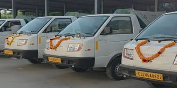 પાટણમાં નવા 10 હોપર ટીપર વાહનોનું લોકાર્પણ કરવામાં આવ્યું