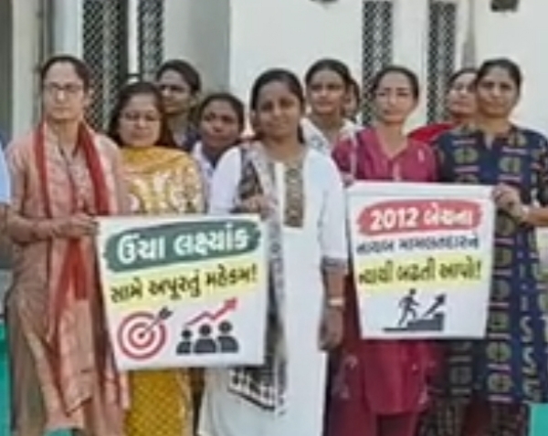 પાટણમાં 300 મહેસૂલી કર્મચારીઓ માસ સીએલ પર, 7મીથી હડતાળની ચીમકી