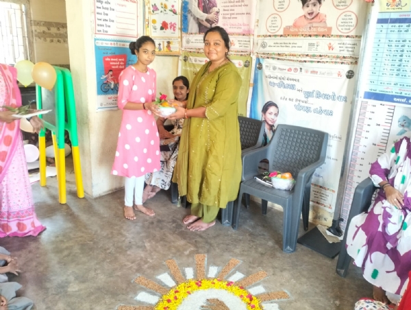 પોરબંદર જિલ્લામાં રાષ્ટ્રીય પોષણ માહ અને આંગણોત્સવ અંતર્ગત આંગણવાડી કેન્દ્રો ખાતે ચિત્ર સ્પર્ધા યોજાઈ. પોરબંદર જિલ્લામાં રાષ્ટ્રીય પોષણ માહ અને આંગણોત્સવ અંતર્ગત આંગણવાડી કેન્દ્રો ખાતે ચિત્ર સ્પર્ધા યોજાઈ.