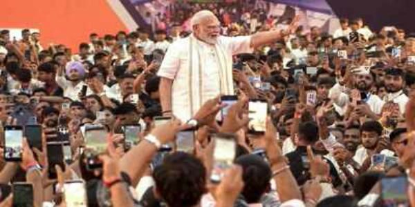 (સંશોધિત) સેવા સંકલ્પના કાર્યક્રમમાં વારાણસી અને વડનગરમાં દિગ્ગજ નેતાઓ એકઠા થશે, વડાપ્રધાન સંબોધન કરશે