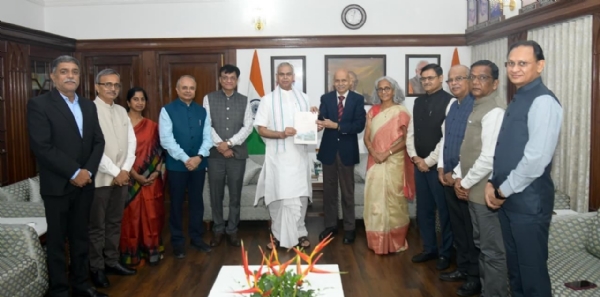 GPSC Chairman and newly appointed members meet Governor for congratulatory meeting