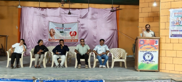 માધાપર ખાતે નશામુક્તિ રેલી યોજાઈ