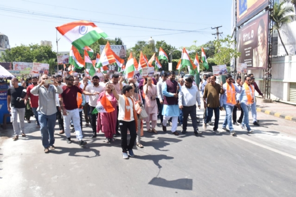 પોરબંદરમાં  ‘વિકસિત ભારત સંકલ્પ સભા’ અને ‘સેવા  જ્યોતિ  યાત્રા’નું આયોજન કરાયું.
