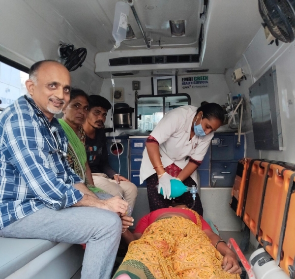 સામતેર ૧૦૮ એમ્બ્યુલન્સના કર્મચારીઓની કર્તવ્યનિષ્ઠાથી