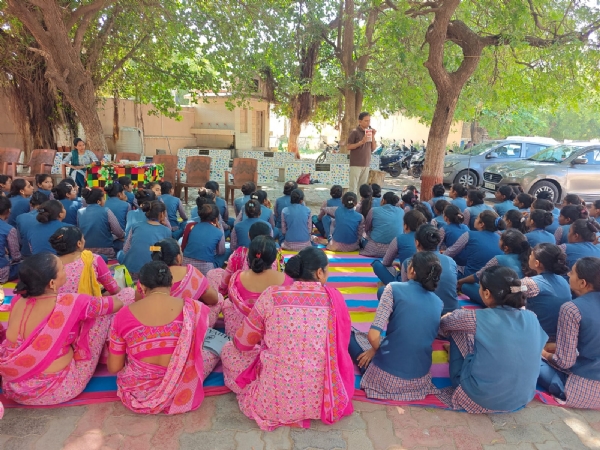 માધવપુરની  શેઠ એન.ડી.આર. હાઈસ્કૂલ ખાતે સેજા   કક્ષાના પોષણ માહની ઉજવણી કરાઈ.