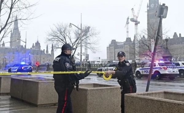 કેનેડાના બ્રિટિશ કોલંબિયામાં ટમ્બલર રિજ સ્કૂલમાં ગોળીબારમાં 10 લોકોના મોત