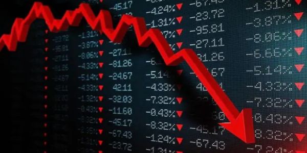 શરૂઆતના કારોબારમાં શેરબજાર દબાણ હેઠળ, સેન્સેક્સ અને નિફ્ટીમાં ઘટાડો