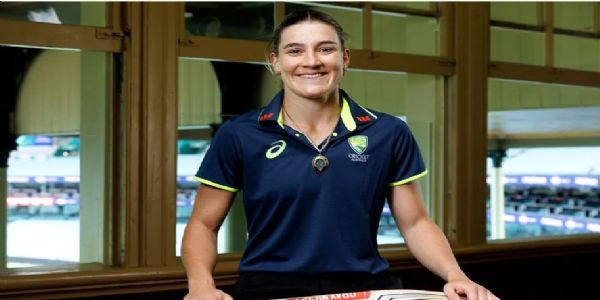 એનાબેલ સધરલેન્ડે સતત બીજી વખત બેલિન્ડા ક્લાર્ક એવોર્ડ જીત્યો