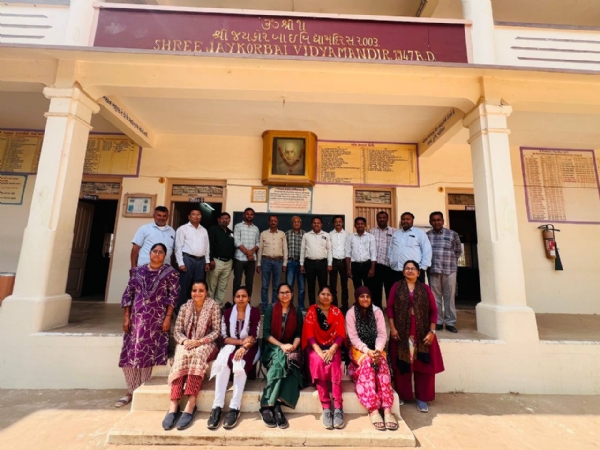 ખેરવાની શ્રી જયકોરબાઈ વિદ્યામંદિર : 1945થી ગ્રામ્ય વિસ્તારમાં શિક્ષણનું પ્રેરણાકેન્દ્ર, આજે 783 વિદ્યાર્થીઓ ભણે છે