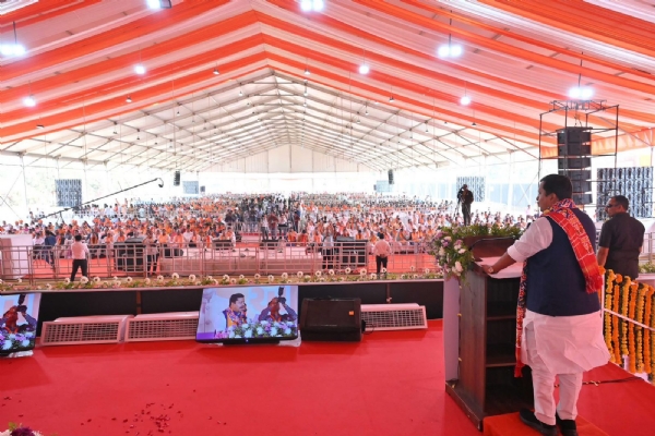 એકવીસમી સદીનું ભારત વિકાસની દિશામાં વિરાસત સાથે આગળ વધી રહ્યું તેનો શ્રેય પ્રધાનમંત્રીને જાય છે નીતિન નવીન