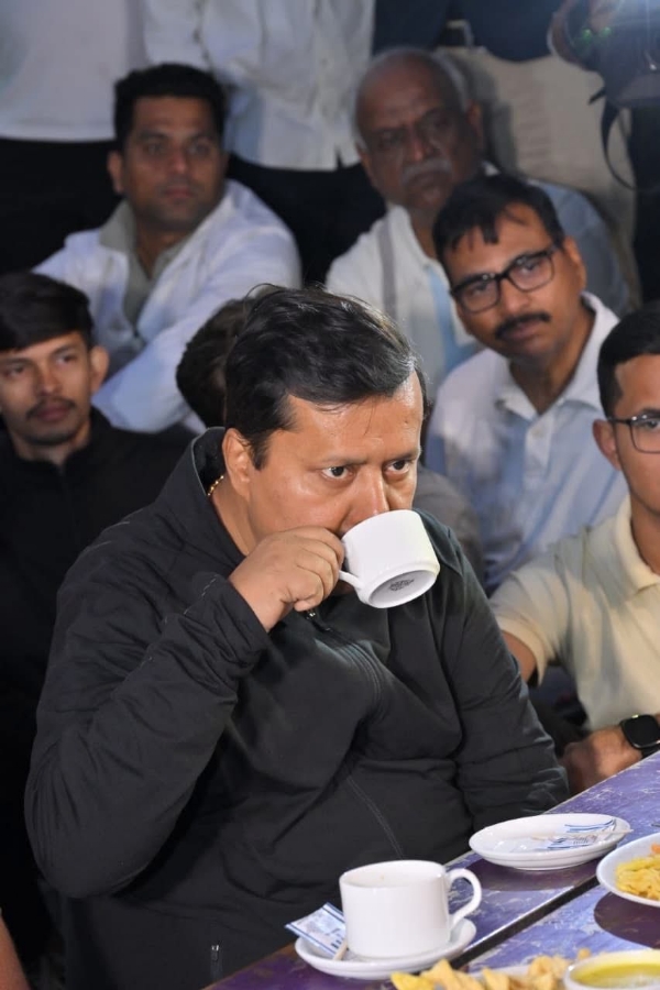 વહેલી સવારે સાબરમતી રિવરફ્રન્ટ ખાતે મોર્નિંગ વોક કરતા ભાજપા રાષ્ટ્રીય અધ્યક્ષ નીતિન નવીન