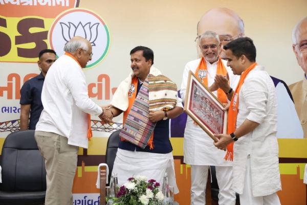 ભાજપા રાષ્ટ્રીય અધ્યક્ષ નીતિન નવીનનું શ્રી કમલમ ખાતે  કાર્યકર્તાઓ દ્વારા ભવ્ય સ્વાગત