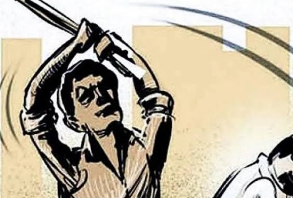 મહિલા પર હુમલો