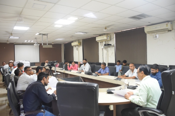 મતદારયાદીની ખાસ સઘન સુધારણા ઝુંબેશ અંતર્ગત આખરી મતદારયાદી પ્રસિદ્ધિ અંગે પત્રકાર પરિષદ. મતદારયાદીની ખાસ સઘન સુધારણા ઝુંબેશ અંતર્ગત આખરી મતદારયાદી પ્રસિદ્ધિ અંગે પત્રકાર પરિષદ.