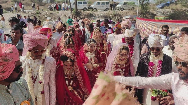 AMBAJI MA VAL,IKI SAMAJ NO LAGNOTSAV