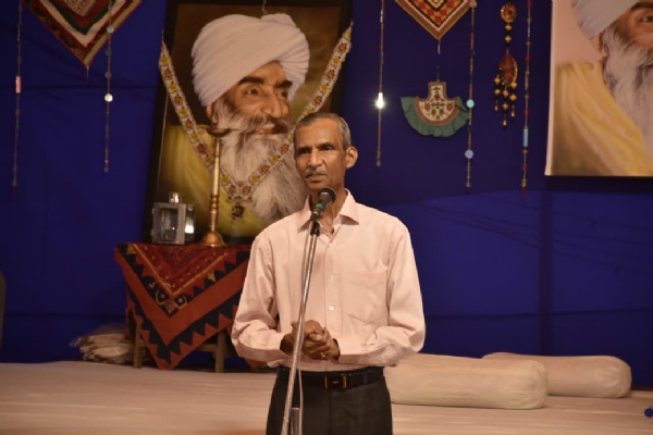 કવિ કાગનાં જીવનદર્શન પર આધારિત પુસ્તક વાણી તો અમરત વદાંનું મોરારીબાપુના હસ્તે પુનઃવિમોચન