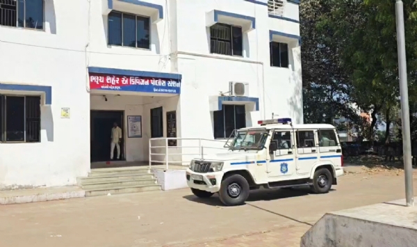 ભરૂચમાં નકલી પોલીસ બની સીઝરોએ ફેલાવ્યો આતંક