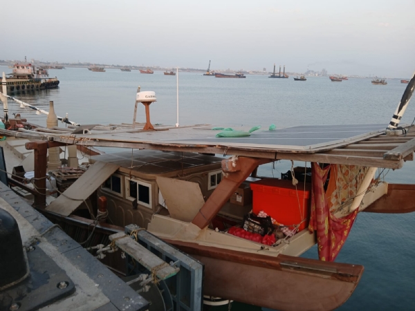 1 લાખ વિદેશી સિગરેટ સાથે 4 ઇરાની શખ્સોને ઝડપી પાડતી કોસ્ટગાર્ડ.