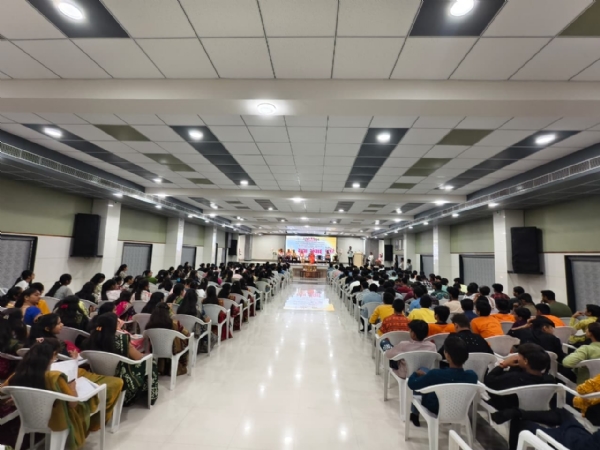 પોરબંદર યુવા ભાજપ દ્વારા બજેટ સંવાદ કાર્યક્રમ યોજાયો.