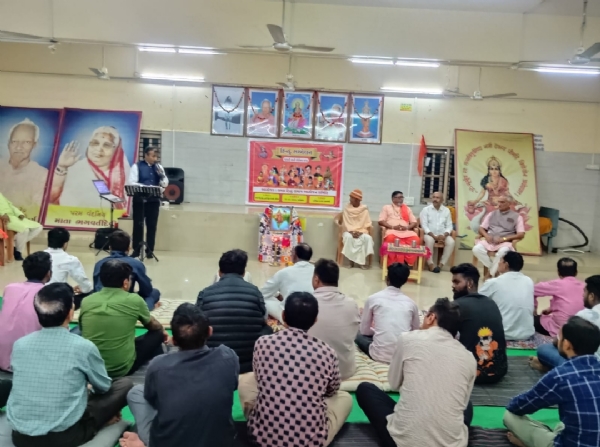 કોડીનાર નગરમાં ગાયત્રી વસ્તી ખાતે હિન્દુ સંમેલન