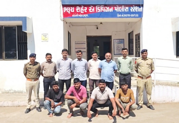 ભરૂચમાં નકલી પોલીસ બની સીઝરોએ ફેલાવ્યો આતંક