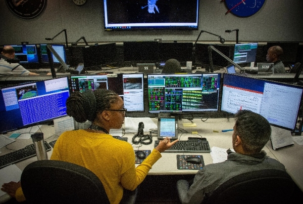 નાસાની ઓપરેશનલ ટીમ