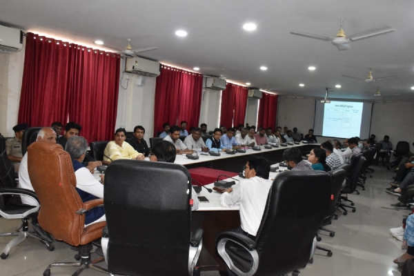 પોરબંદર ખાતે સંકલન સહ ફરિયાદ સમિતિની બેઠક યોજાઈ.