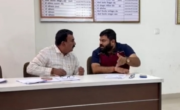 પાટણ નગરપાલિકાની કારોબારી બેઠકમાં ₹21.74 કરોડનું ખાધવાળું બજેટ મંજૂર પાટણ નગરપાલિકાની કારોબારી બેઠકમાં ₹21.74 કરોડનું ખાધવાળું બજેટ મંજૂર