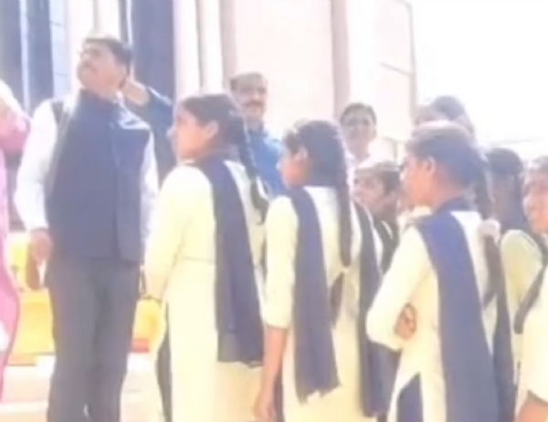 ચંદ્રુમાણા પ્રાથમિક શાળાના ધોરણ ૮ના વિદ્યાર્થીઓએ ગુજરાત વિધાનસભા ખાતે એક દિવસીય શૈક્ષણિક મુલાકાત લીધી