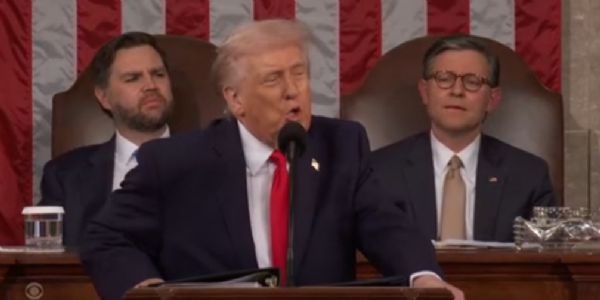 ટ્રમ્પે પ્રથમ વર્ષની સિદ્ધિઓની યાદી ગણાવતા કહ્યું, આ અમેરિકાનો સુવર્ણ યુગ છે.