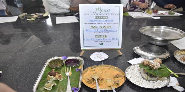 વસંતઋતુ અને આયુર્વેદને કેન્દ્રમાં રાખીને આયુર્વેદનો અભ્યાસ કરતા વિદ્યાર્થીઓએ બનાવી 