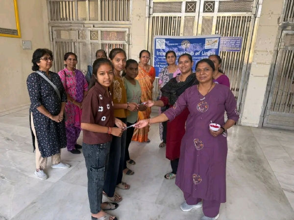 ઊંઝામાં ધોરણ 10 ના વિદ્યાર્થીઓનું કુમકુમ તિલક સાથે સ્વાગત, બોર્ડ પરીક્ષાને લઈને અપાઈ શુભેચ્છાઓ