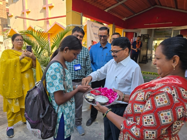 પોરબંદર જિલ્લામાં બોર્ડની પરીક્ષાઓનો શાંતિપૂર્ણ માહોલમાં પ્રારંભ.