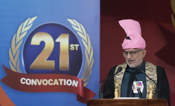 ઉપરાષ્ટ્રપતિ સી.પી. રાધાકૃષ્ણને, કાશ્મીર યુનિવર્સિટીના 21મા દીક્ષાંત સમારોહને સંબોધન કર્યું