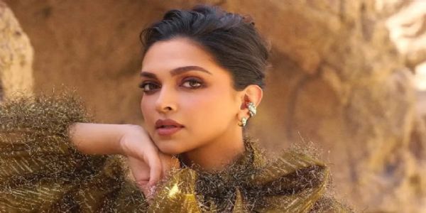 દીપિકા પાદુકોણ 