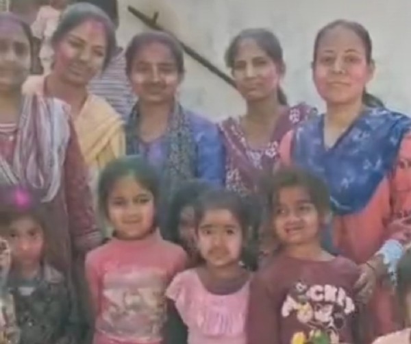 સિદ્ધપુરની સરસ્વતી શિશુ મંદિરમાં હોળી-ધૂળેટી પર્વની ઉજવણી આનંદ અને ઉત્સાહભેર કરવામાં આવી સિદ્ધપુરની સરસ્વતી શિશુ મંદિરમાં હોળી-ધૂળેટી પર્વની ઉજવણી આનંદ અને ઉત્સાહભેર કરવામાં આવી