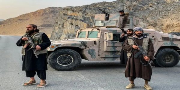 પાકિસ્તાન અને અફઘાનિસ્તાન વચ્ચે યુદ્ધ વધુ તીવ્ર બન્યું, જેમાં 325 થી વધુ લોકો માર્યા ગયા..