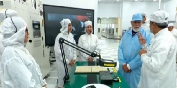 ભારતે સેમિકન્ડક્ટર ક્ષેત્રમાં મોટી છલાંગ લગાવી, પ્રધાનમંત્રી મોદીએ માઈક્રોનના અત્યાધુનિક પ્લાન્ટનું ઉદ્ઘાટન કર્યું.